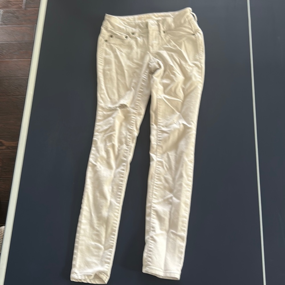 stretchy skinny jeans